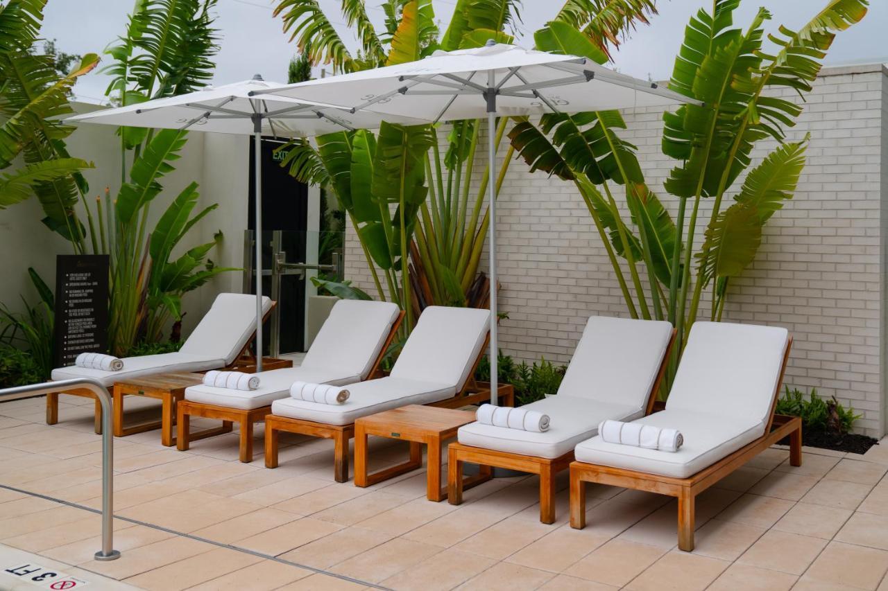 Ette Luxury Hotel & Spa Four Corners Zewnętrze zdjęcie Sunloungers